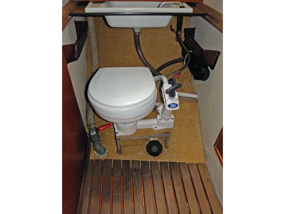 Fore ship, Accommodation